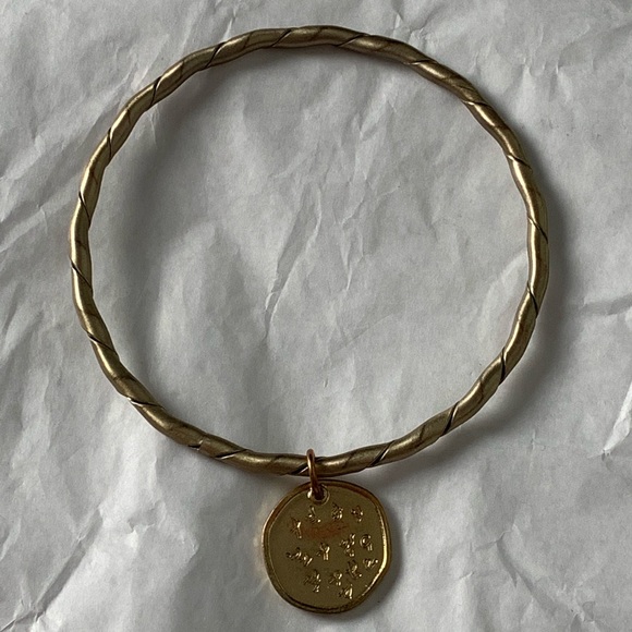 Jewelry - 🦄 Japanese Character Twist Bangle Charm Bracelet